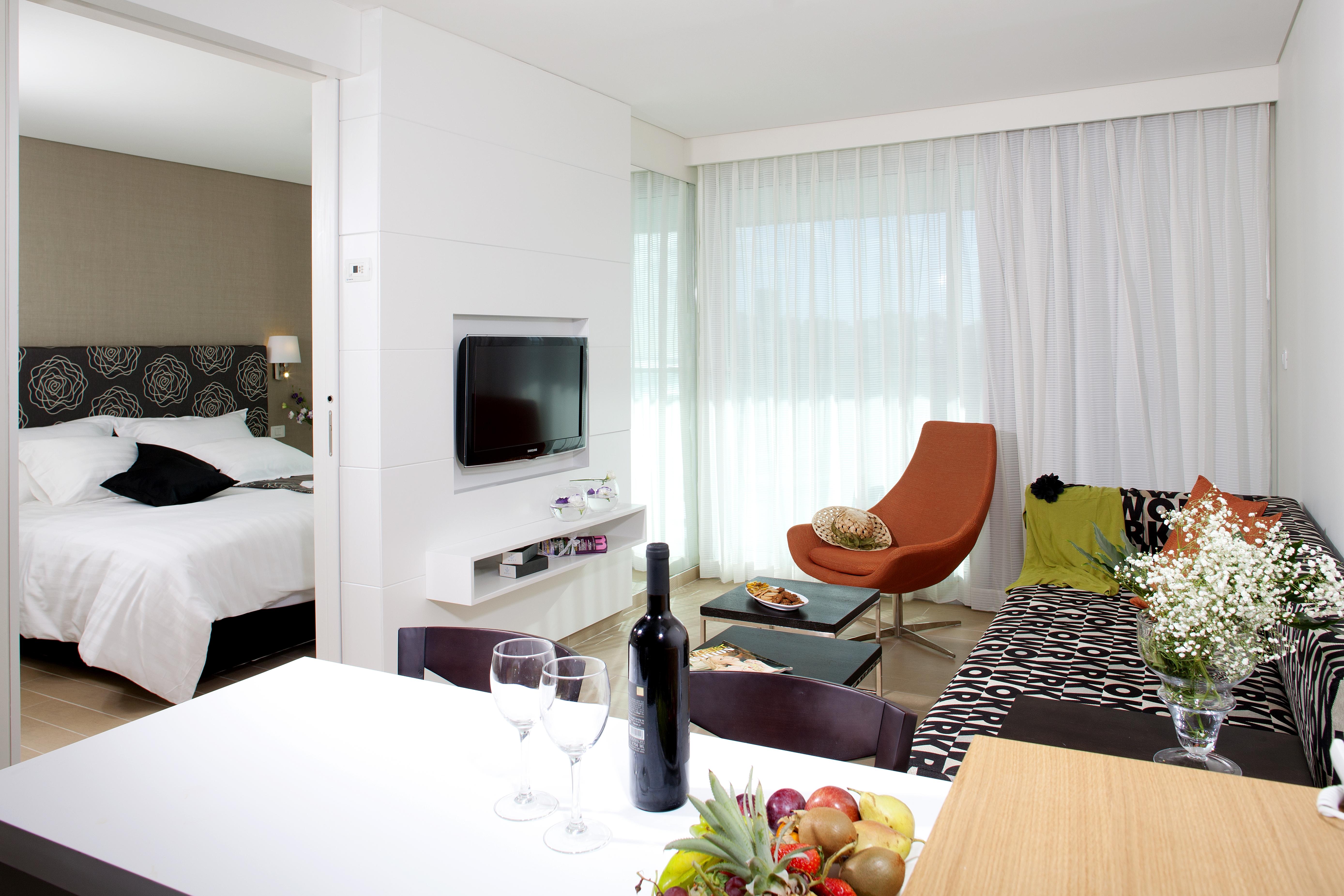 West All Suites Hotel Asjdod Buitenkant foto