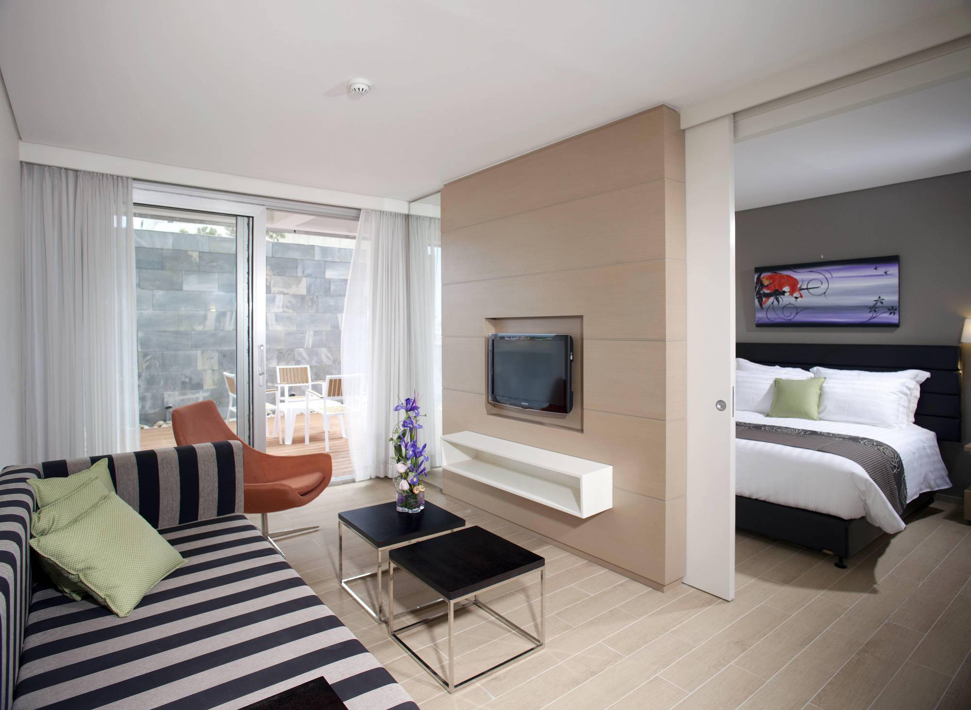 West All Suites Hotel Asjdod Buitenkant foto